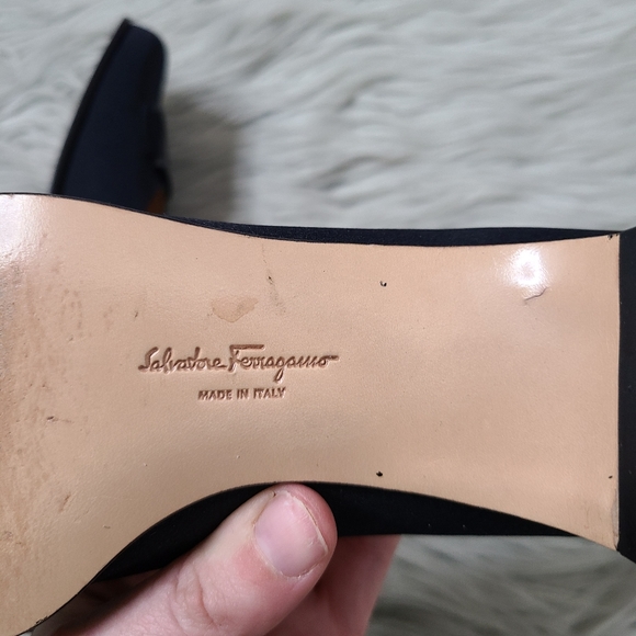 Salvatore Ferragamo 8AA Narrow Square Toe Heels - Picture 7 of 7